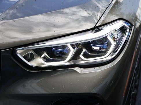 Used 2022 BMW X5 xDrive40i w/ M Sport Package image 12