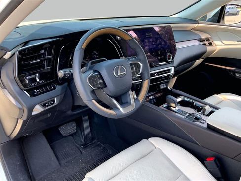 Certified 2026 Lexus RX 350 AWD w/ Convenience Package image 18