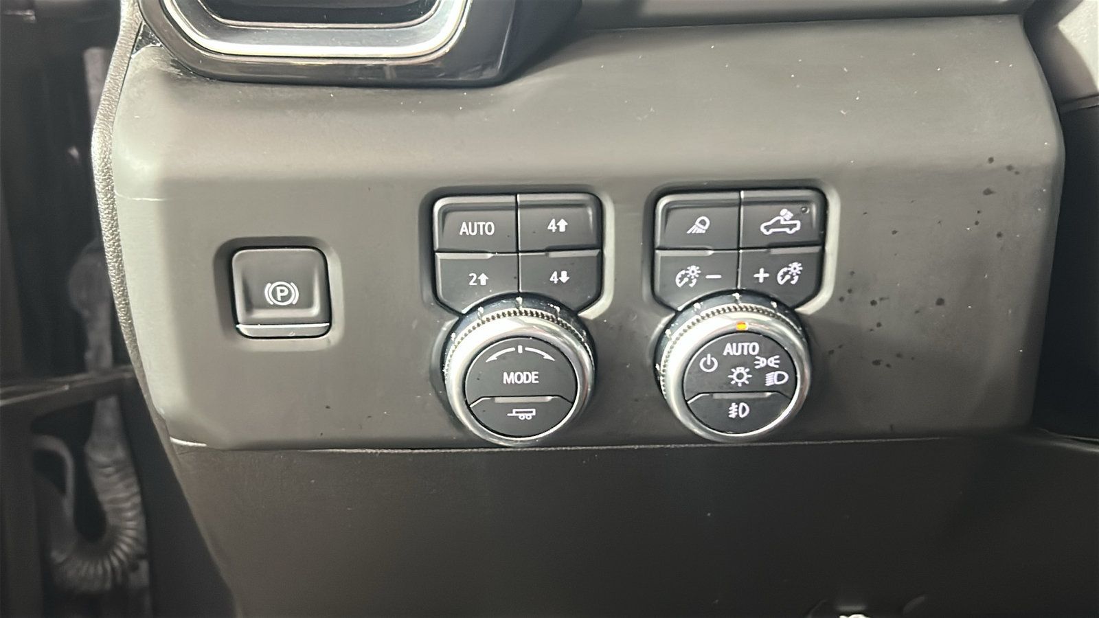 Used 2025 GMC Sierra 1500 Denali Ultimate AWD/4WD image 24