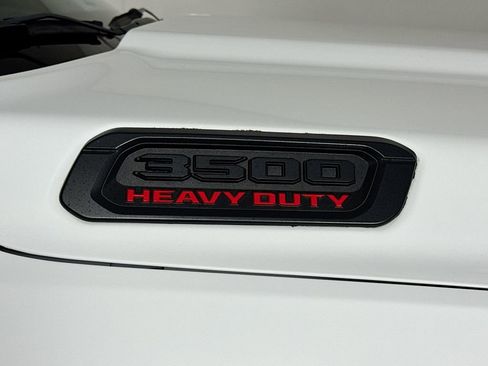 Used 2022 RAM 3500 Laramie w/ Night Edition image 11