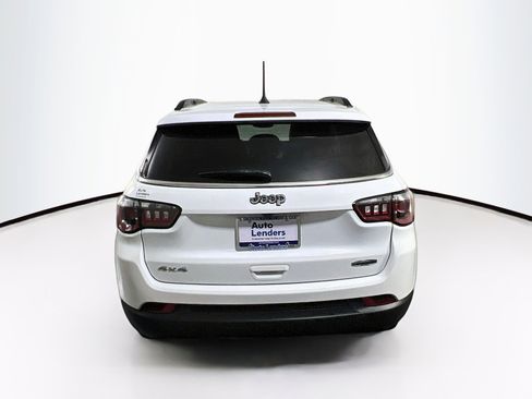 Used 2022 Jeep Compass Latitude AWD/4WD image 6