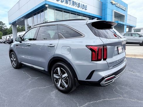 Used 2022 Kia Sorento S FWD image 7