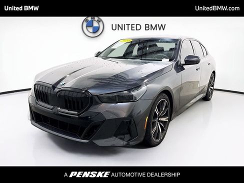 Used 2024 BMW 540i xDrive w/ Premium Package AWD/4WD image 1