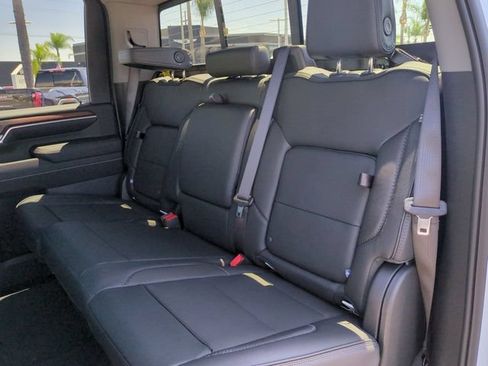 New 2026 GMC Sierra 2500 Denali w/ Denali Reserve Package AWD/4WD image 27