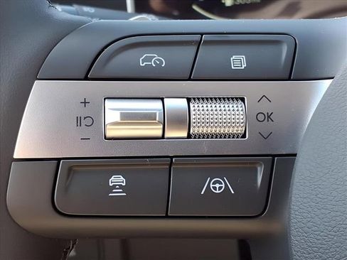 New 2025 Hyundai Sonata Limited image 22