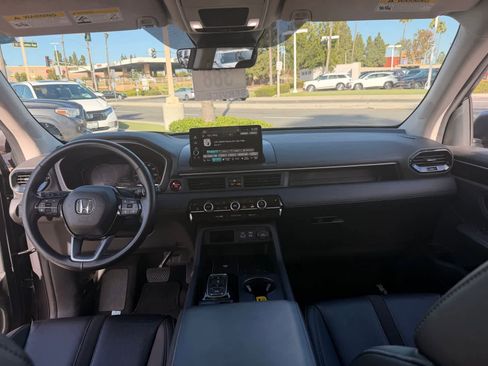 Used 2023 Honda Pilot EX-L image 19