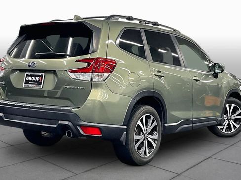 Used 2019 Subaru Forester Limited AWD/4WD image 12