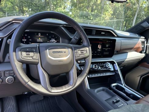 Used 2026 GMC Sierra 2500 Denali Ultimate AWD/4WD image 16