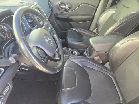 Used 2021 Jeep Cherokee Altitude image 15