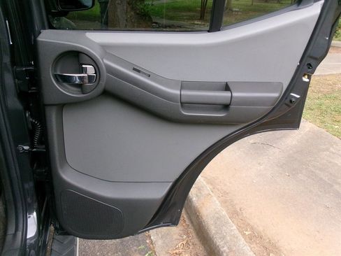 Used 2015 Nissan Xterra S w/ Value Package RWD image 24