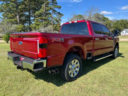 New 2026 Ford F250 Lariat w/ Chrome Package image 7
