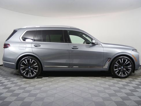 Certified 2023 BMW X7 xDrive40i w/ Premium Package image 2