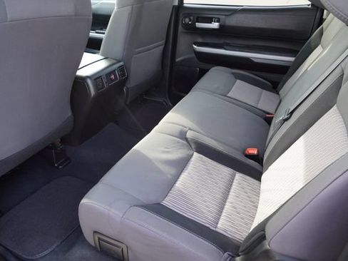 Used 2015 Toyota Tundra SR5 w/ SR5 Upgrade Package RWD image 16