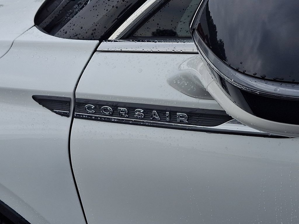 Certified 2020 Lincoln Corsair Reserve w/ Elements Package AWD/4WD image 30
