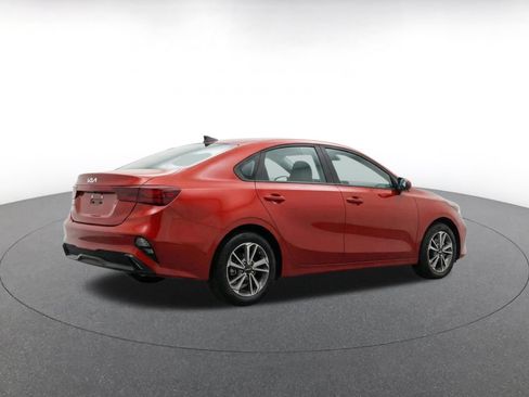 Used 2024 Kia Forte LXS FWD image 9