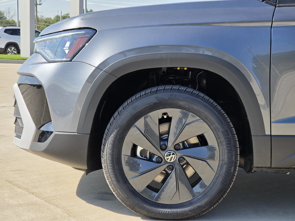 New 2027 Volkswagen Taos S FWD image 7