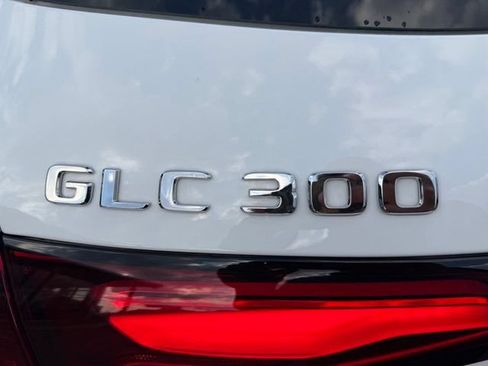 Used 2026 Mercedes-Benz GLC 300 4MATIC image 9