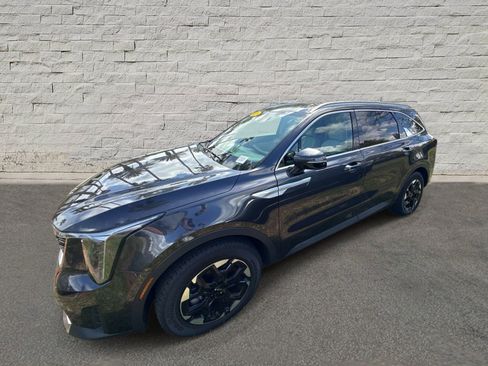 Used 2026 Kia Sorento S w/ S Panoramic Sunroof Package image 8