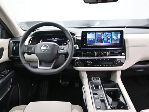 New 2026 Nissan Pathfinder SL FWD image 10