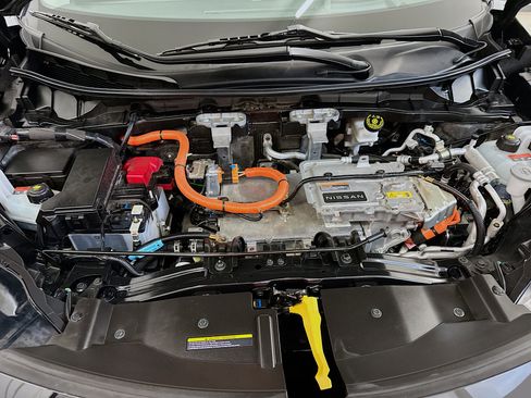 Used 2024 Nissan Ariya AWD image 34