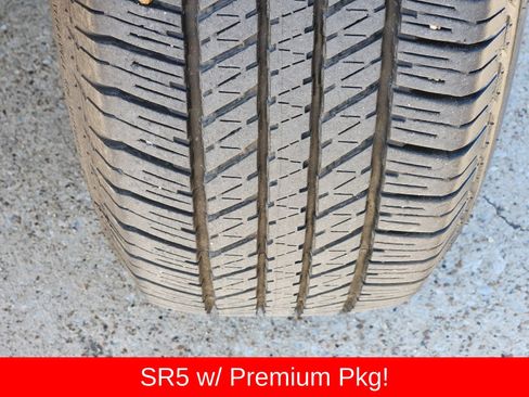 Used 2021 Toyota 4Runner SR5 Premium w/ Moonroof Package RWD image 18