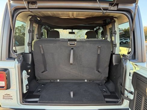Used 2023 Jeep Wrangler Sport image 28