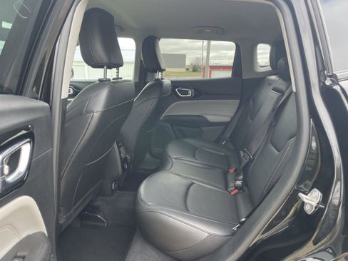 Used 2022 Jeep Compass Limited image 25