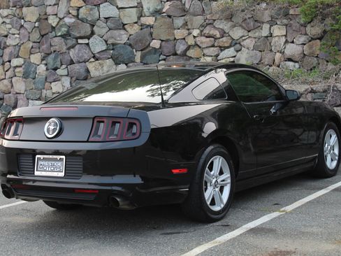 Used 2014 Ford Mustang V6 Coupe 2D image 9