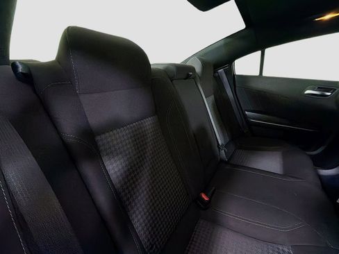 Used 2023 Dodge Charger SXT image 28
