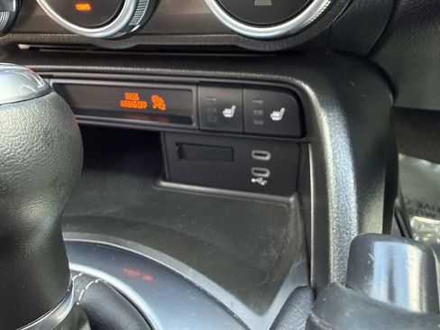 Used 2025 MAZDA MX-5 Miata RF Grand Touring image 24