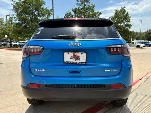 Used 2025 Jeep Compass Limited AWD/4WD image 7