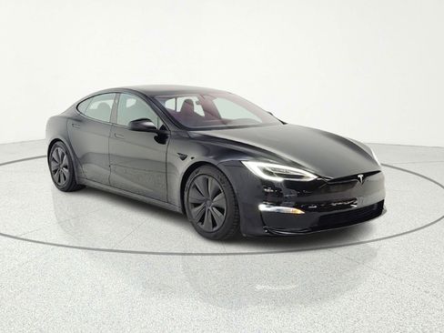 Used 2022 Tesla Model S Plaid image 24