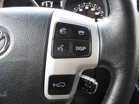 Used 2014 Toyota Land Cruiser image 23