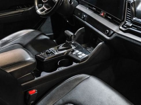 Used 2023 Kia Sportage EX image 25