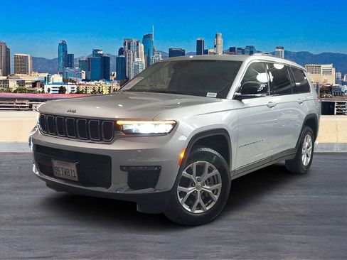Used 2022 Jeep Grand Cherokee L Limited image 2