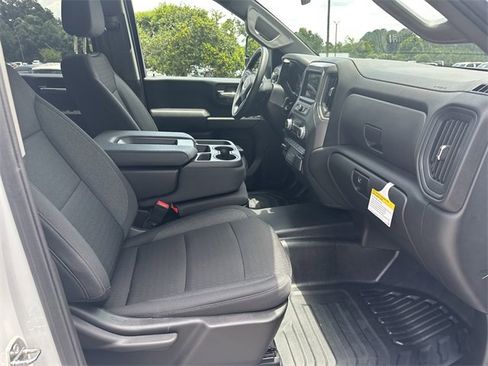 Used 2024 GMC Sierra 2500 Pro image 12