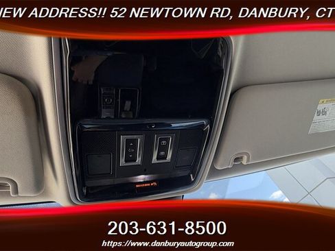Used 2022 Land Rover Range Rover P525 Westminster Edition AWD/4WD image 23