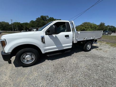 Used 2019 Ford F250 XL RWD image 1