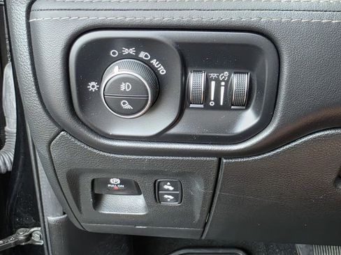 Used 2023 RAM 1500 Limited AWD/4WD image 28