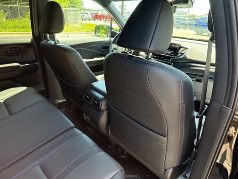 Used 2025 Honda Ridgeline TrailSport image 13