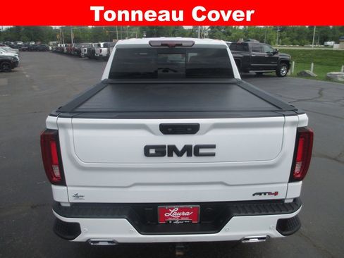 Used 2025 GMC Sierra 1500 AT4 w/ AT4 Premium Package AWD/4WD image 7