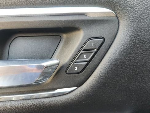 Used 2023 RAM 1500 Laramie AWD/4WD image 27