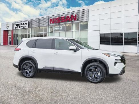 New 2026 Nissan Rogue SV FWD image 3