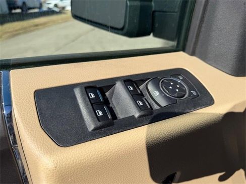 Used 2019 Ford F150 XLT w/ Equipment Group 302A Luxury image 15