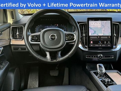 Certified 2025 Volvo XC90 B6 Plus image 8
