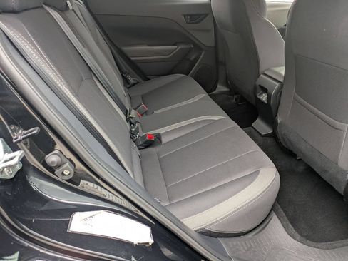 Used 2025 Subaru Crosstrek 2.5i Premium AWD/4WD image 30