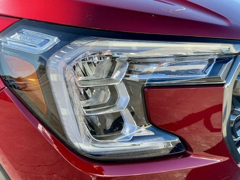 Used 2024 GMC Terrain AT4 w/ Tech Package image 8