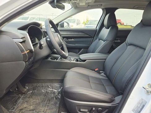 New 2025 MAZDA CX-50 AWD 2.5 S w/ Accent Package image 9