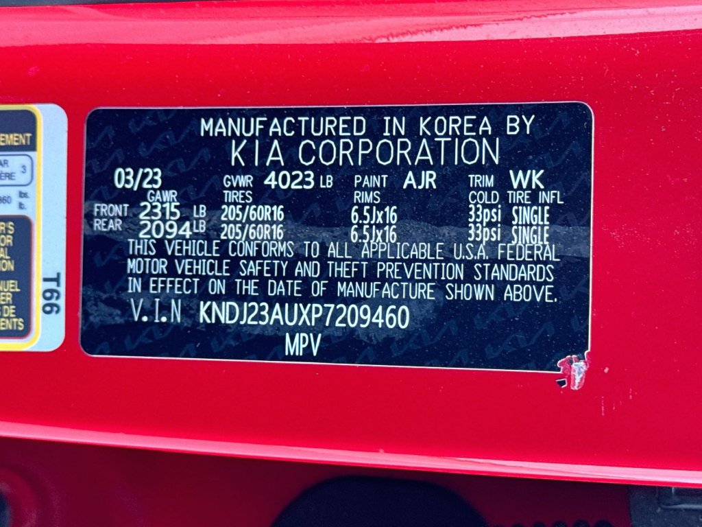 Certified 2023 Kia Soul LX w/ LX Technology Package FWD image 32