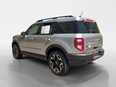 Used 2023 Ford Bronco Sport Outer Banks w/ Tech Package image 3